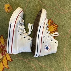 Kids 13.5 Converse Chuck Taylor High top Sneakers